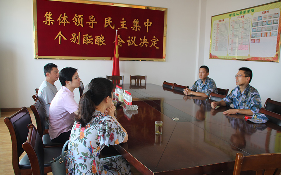 ag旗舰厅制药开展“八一”拥军活动